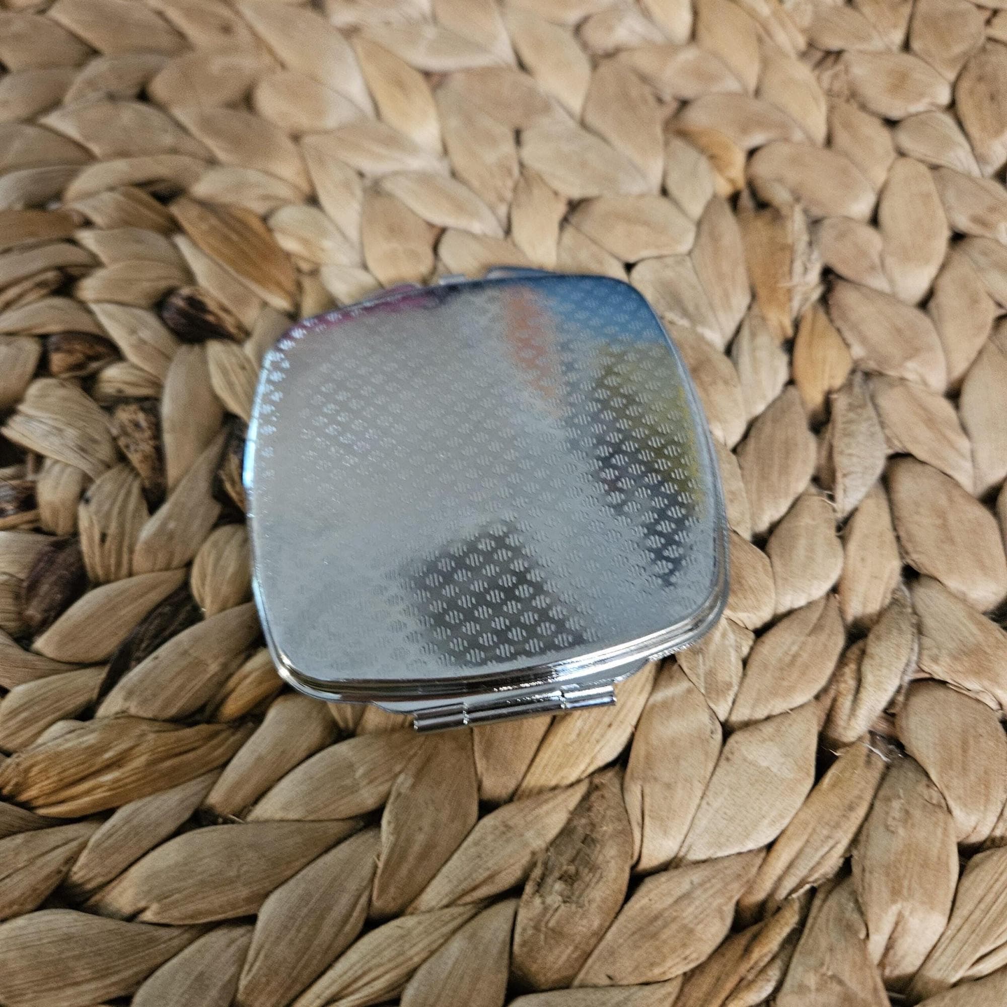 Retro Glamour Compact Mirror - Makeup Mirror Bette Davis " I am Just Too Much" - Image 4