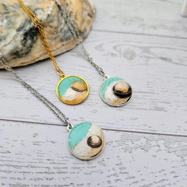 il_fullxfull.7581646324_iqin-1 Handmade Seashell Pendant Necklace – Ocean Resin Coastal Jewelry – Beach Gift for Her