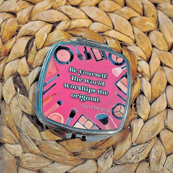 Ingrid Bergman Compact Mirror: Retro Glamour Travel Purse Mirror