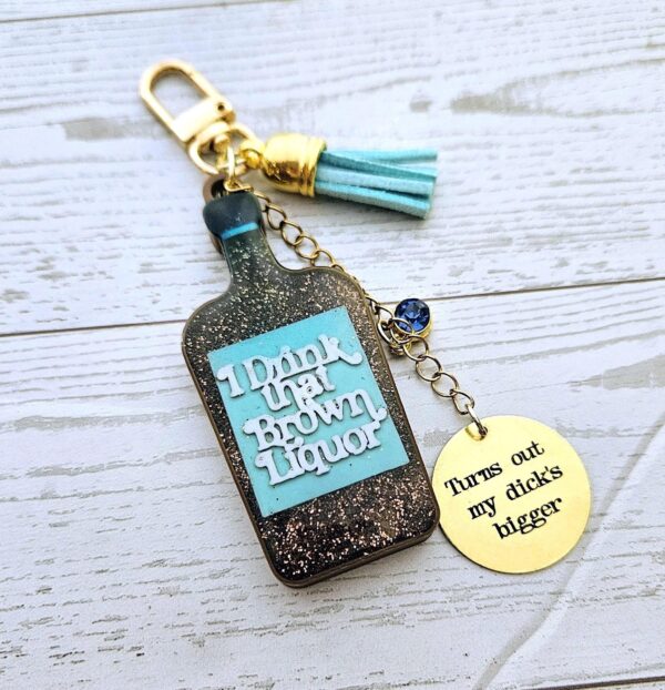 il_fullxfull.7629582383_geci-2 Personalized Brown Liquor Bag Charm – Funny 3D Printed Keychain Gift