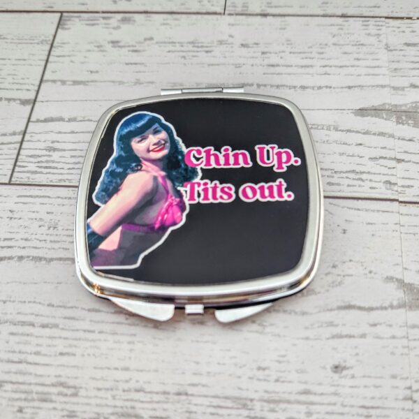Bettie Page Compact Mirror: Retro Pin-Up Makeup Accessory