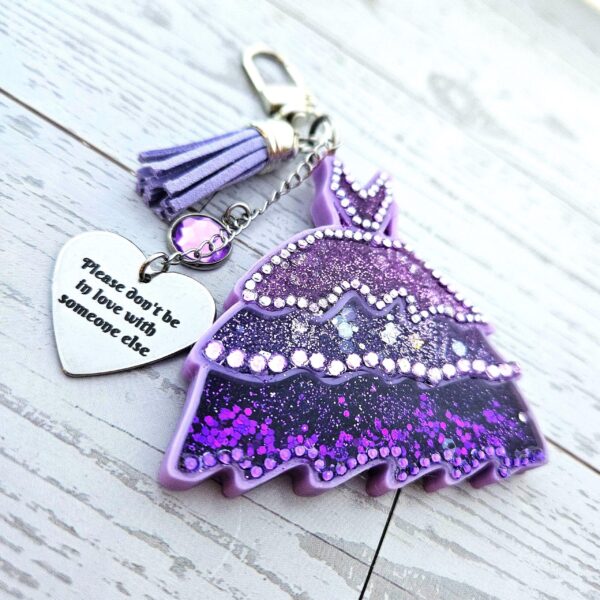 il_fullxfull.7654282381_65j0-1 This night is sparkling Eras Dress Glow in the Dark Bag Charm