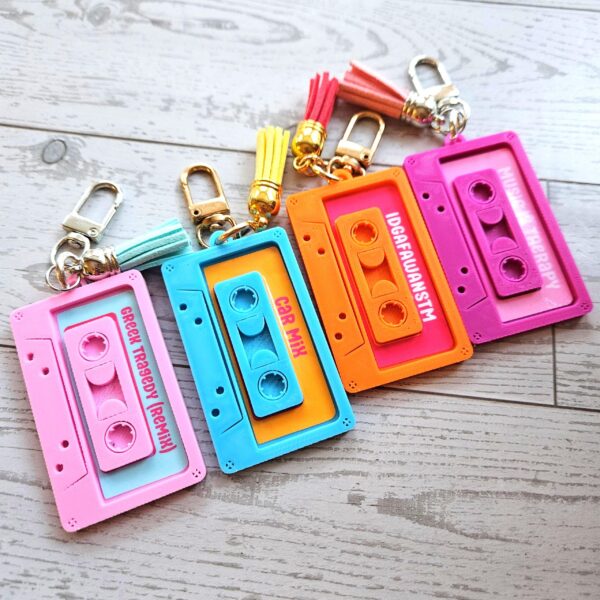 il_fullxfull.7680691122_o92z-1 Retro 80s 90s Cassette Keychain – NFC Smart Mixtape – Nostalgic Music Lover Gift