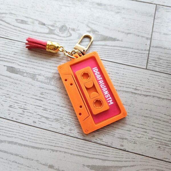 il_fullxfull.7680692364_k7li-1 Retro 80s 90s Cassette Keychain – NFC Smart Mixtape – Nostalgic Music Lover Gift